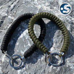 Toon details voor Sleutelhanger koord survival groen Afbeelding van Sleutelhanger koord survival groen