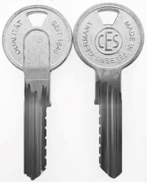 Toon details voor Nemef cilindersleutel SV 110F - KB6 - GR7 CEF 245 7VP Afbeelding van Nemef cilindersleutel SV 110F - KB6 - GR7 CEF 245 7VP