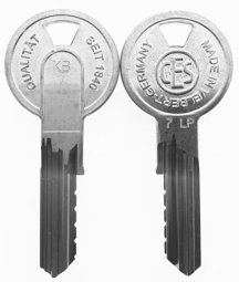 Toon details voor Nemef cilindersleutel SV 110F - KB5 - GR7 AEF 245 7LP Afbeelding van Nemef cilindersleutel SV 110F - KB5 - GR7 AEF 245 7LP