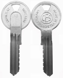 Toon details voor Nemef cilindersleutel SV 110F - KB6 - GR7 BDF 245 7RP Afbeelding van Nemef cilindersleutel SV 110F - KB6 - GR7 BDF 245 7RP